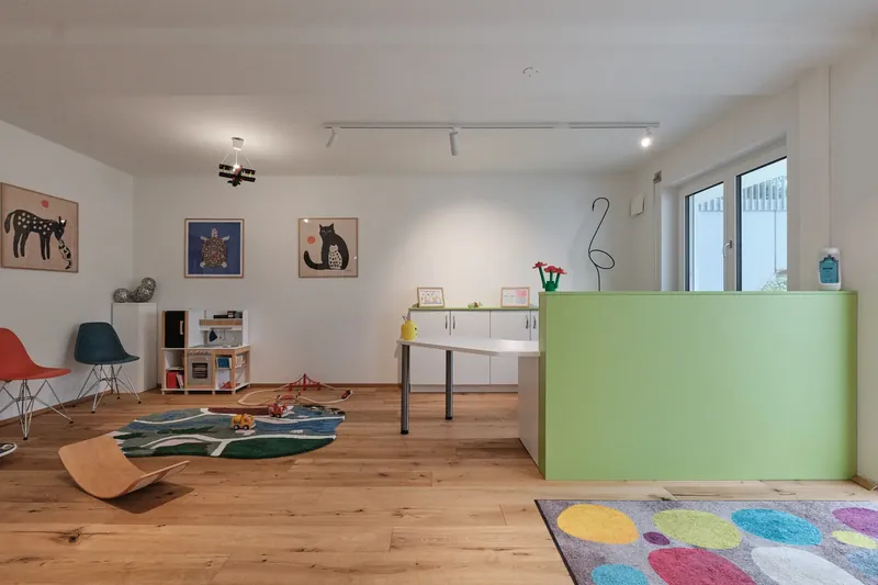 Innenaufnahme der Kinderarztpraxis Dr. med. Sabine Seyboth in Augsburg-Göggingen